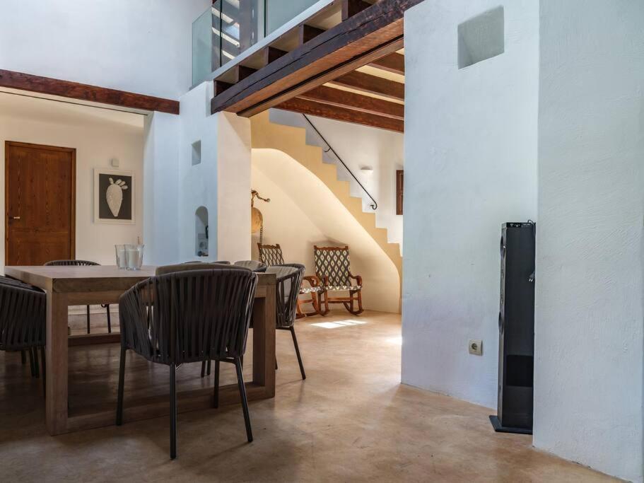 Preciosa Casa Familiar Cerca Esporlas Na Servera *